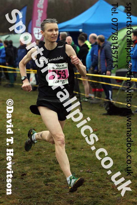 Senior womens North Eastern Cross Country, Aykley Heads, Durham. Photo: David T. Hewitson/Sports for All Pics